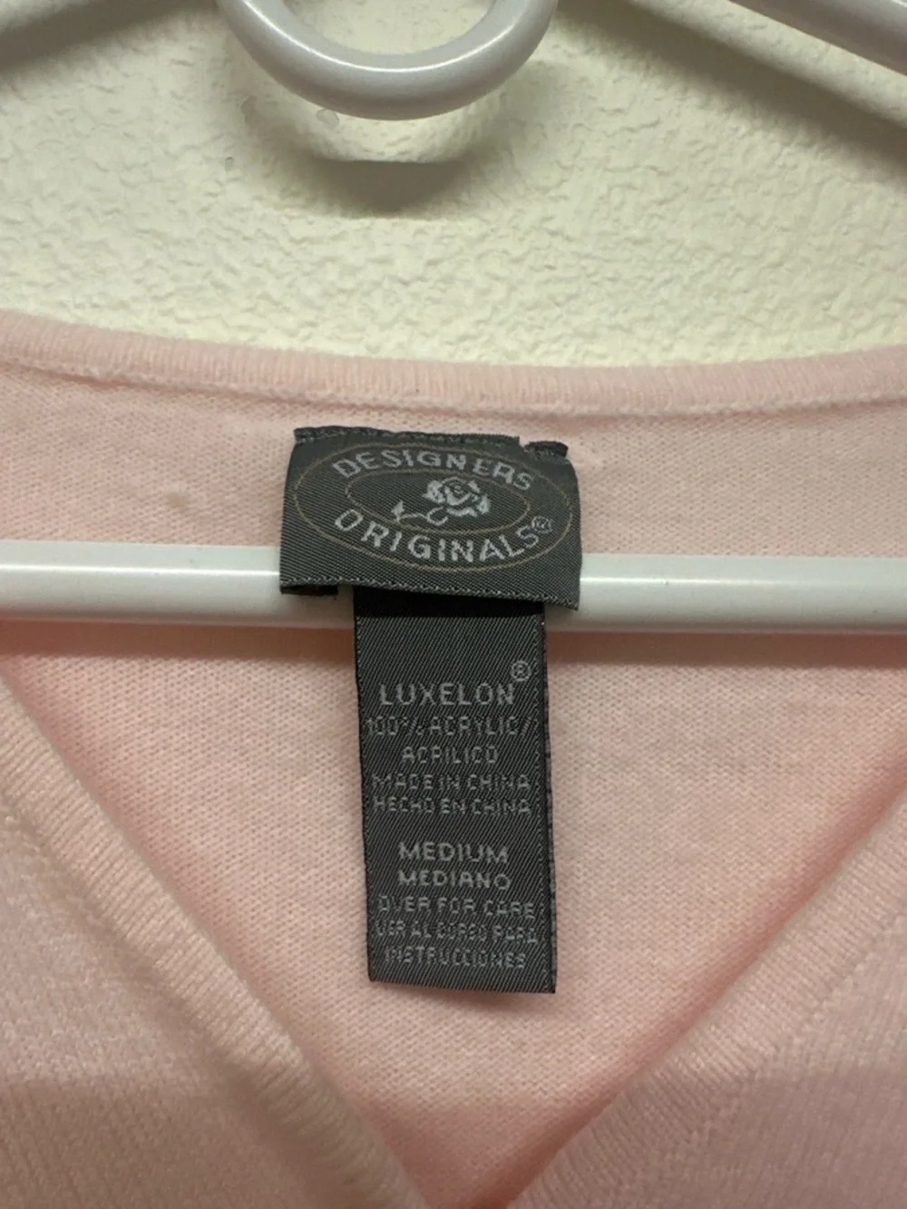 Designers Originals Pale Pink V-Neck Knit Sweater - Picture 4 of 5